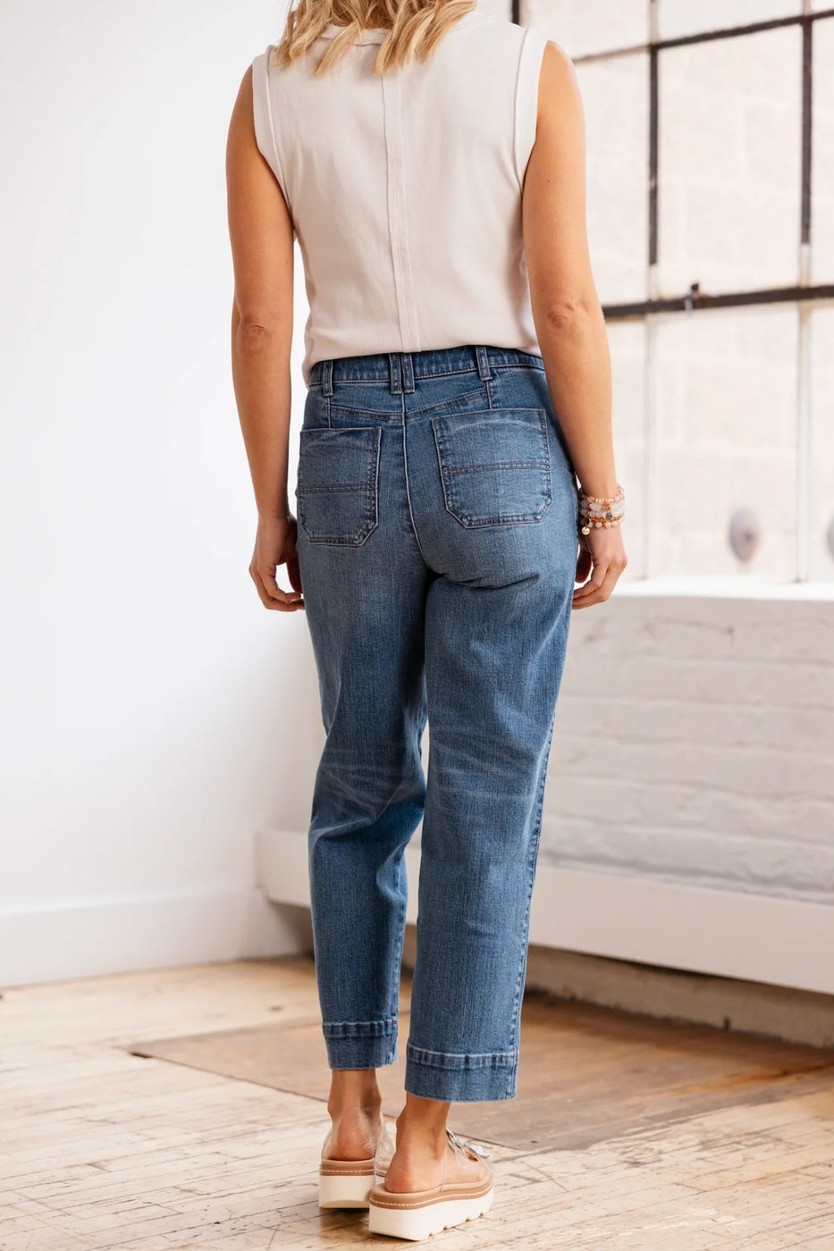 Classic Straight-leg Jeans