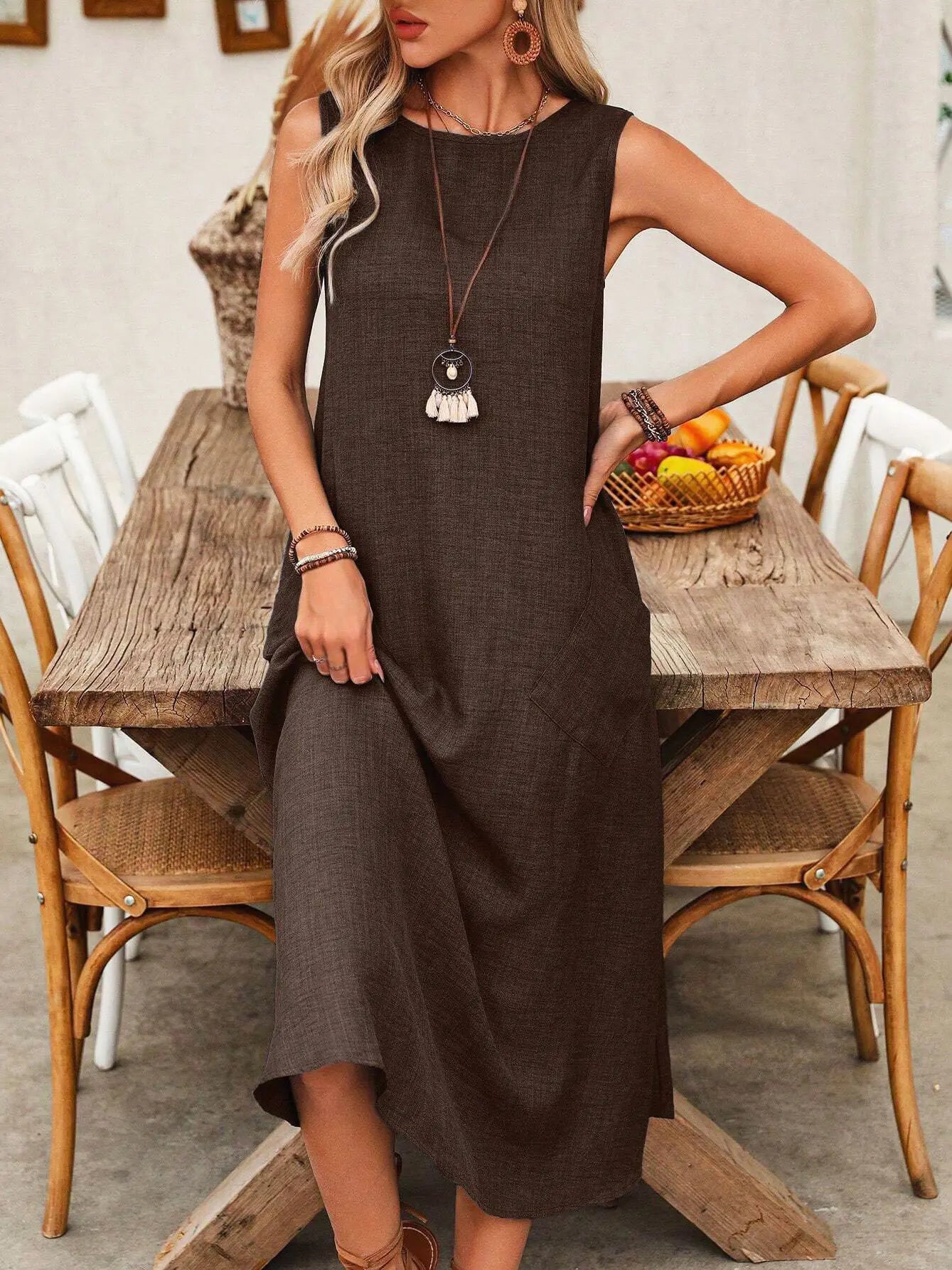 Pullover Round Neck Sleeveless Pocket Loose Dress