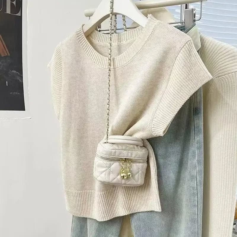 Straight Shoulder Knit Vest
