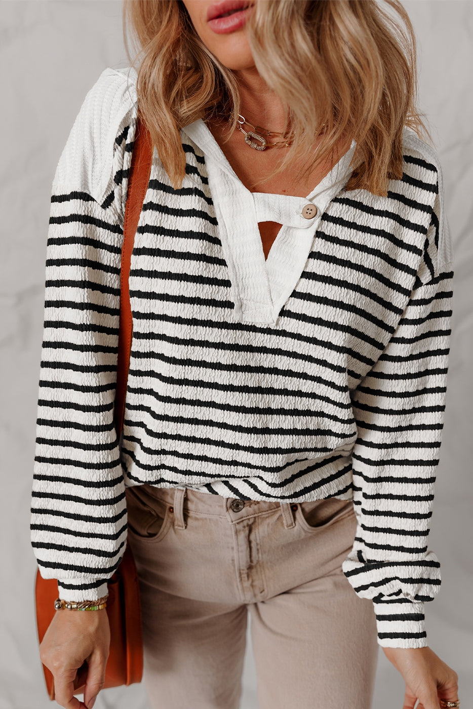 Textured Hoodie in Black & White