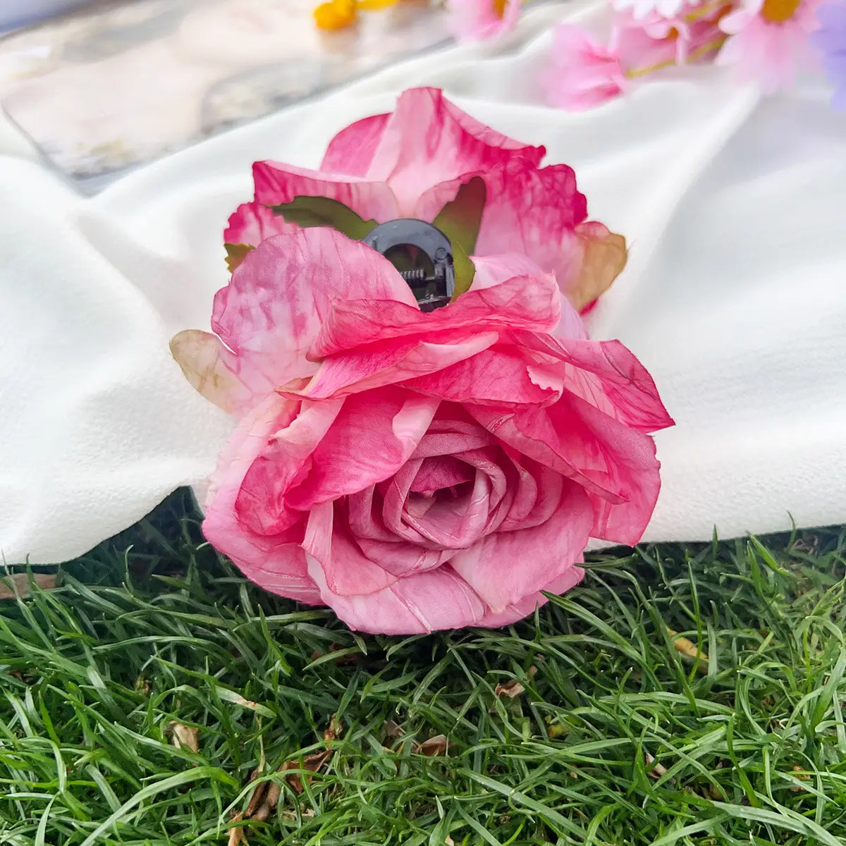 Rose Clip-On Hair Clip
