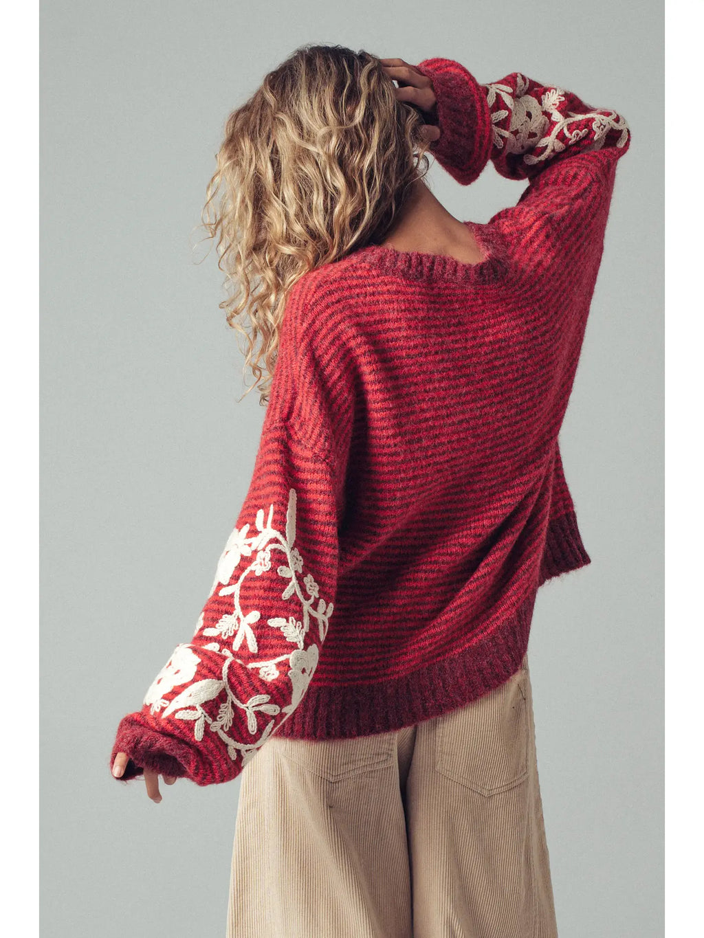 Floral Embroidered Sweater - Burgundy//Red