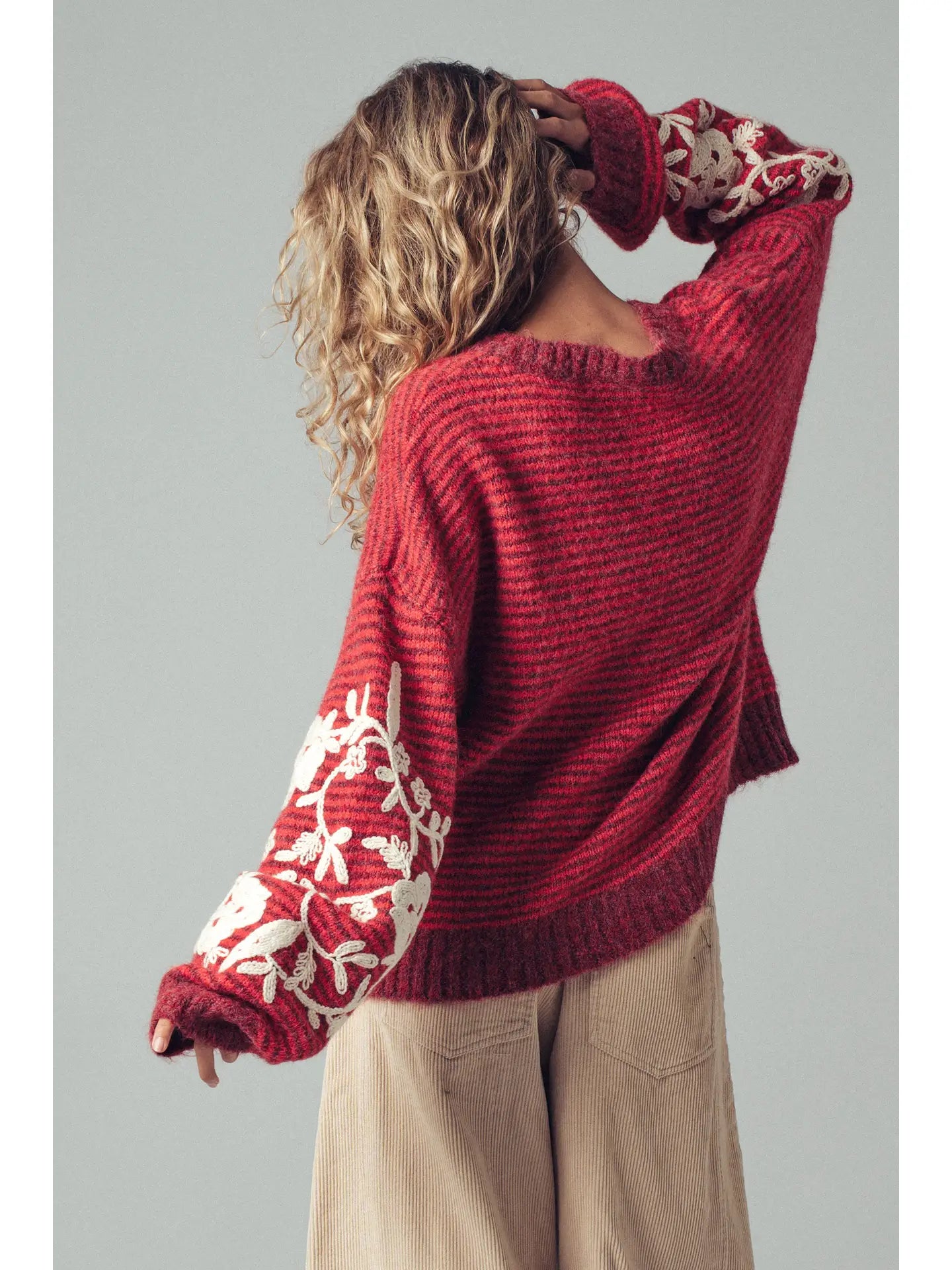 Floral Embroidered Sweater - Burgundy//Red