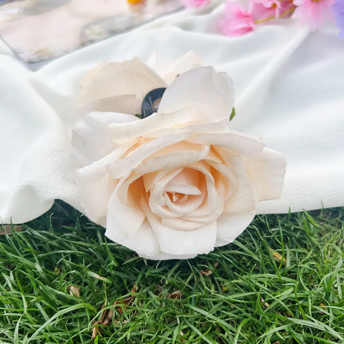 Rose Clip-On Hair Clip