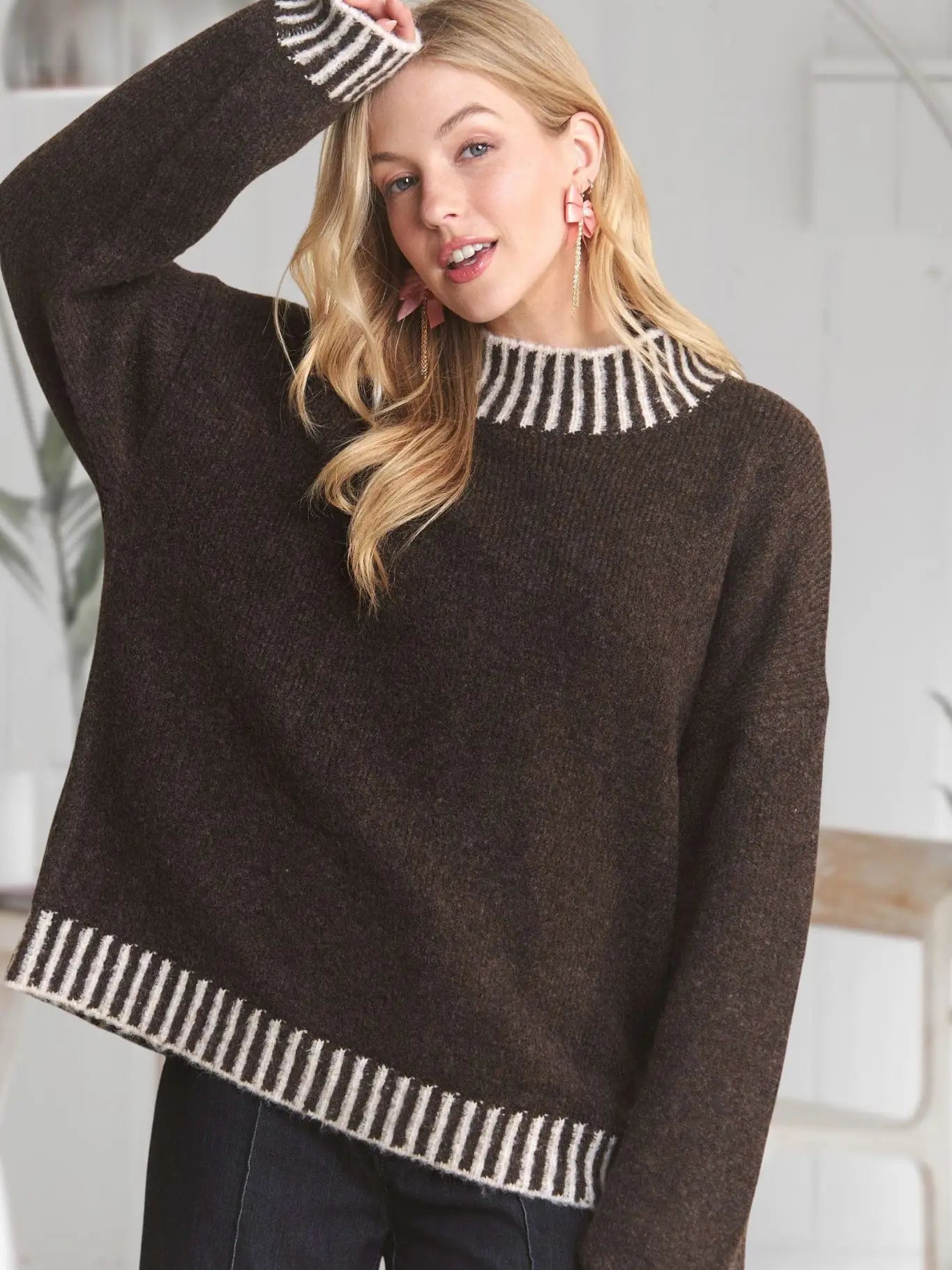 Edge Accent Loose Fit Sweater Top