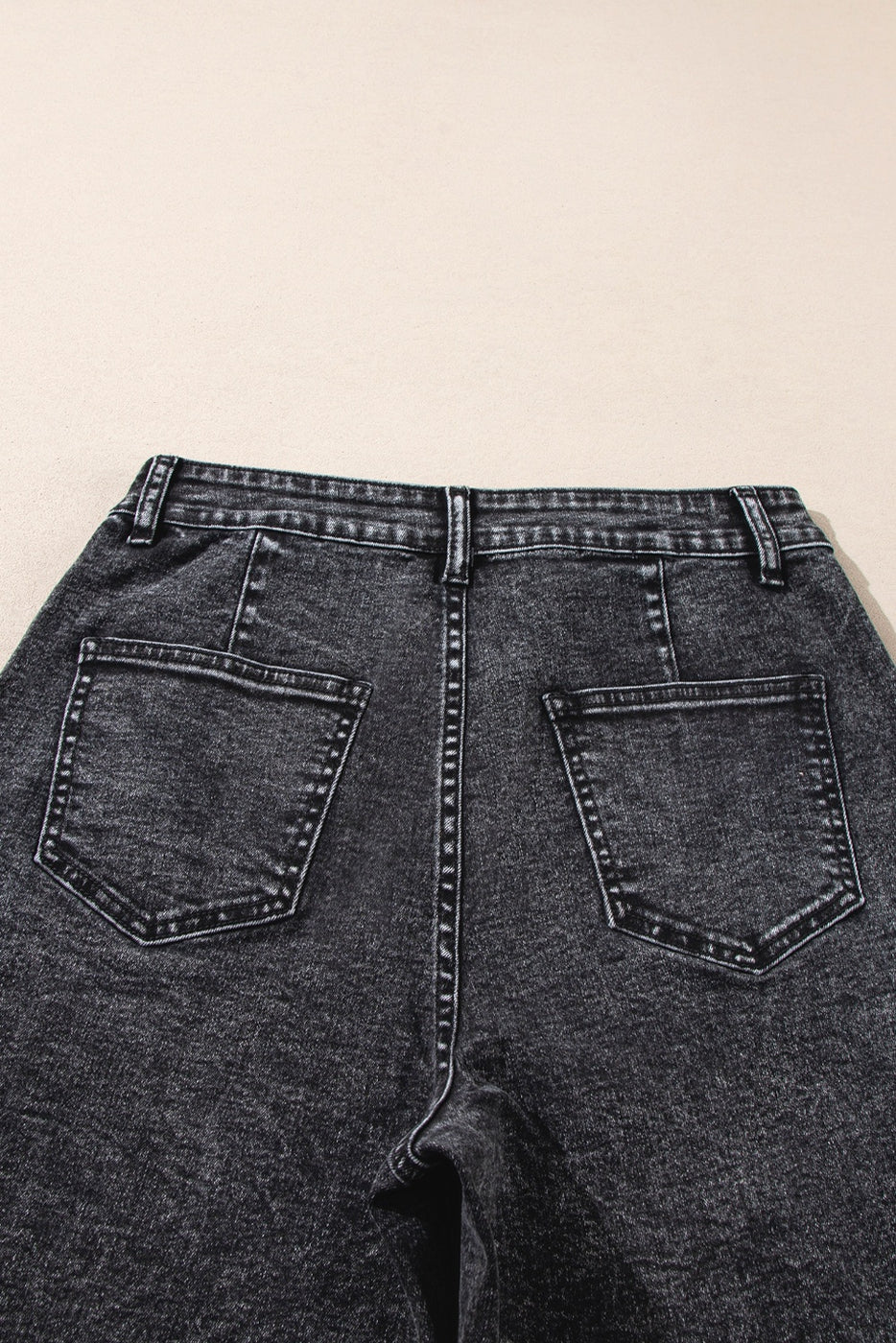 Chic Patch Pocket Straight Leg Loose Jeans