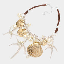 Load image into Gallery viewer, Pearl Embellished Starfish Necklace